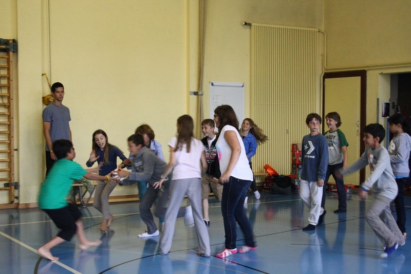 Village Camps International Summer Camp Leysin, Switzerland 2025-08-09 https://www.villagecamps.com/journals_admin/images/683-23-handball (87).jpg